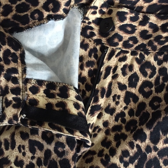 Cheetah print Pants - Picture 6 of 6